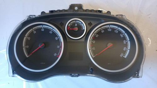 OPEL CORSA «D» (2011) ALLESTIMENTI INTERNI QUADRO STRUMENTI USATO Da 2011 in poi [[267642]]