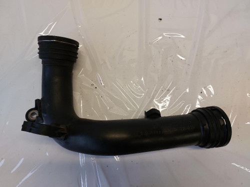 VOLKSWAGEN GOLF «V» (2004) SCARICO E INIEZIONE MANICOTTO INTERCOOLER INTERMEDIO ANT. SX. USATO Da 2003 A 2008 [[267707]]