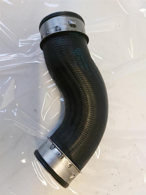 VOLKSWAGEN GOLF «V» (2004) SCARICO E INIEZIONE MANICOTTO INTERCOOLER INTERMEDIO POST. SX. USATO Da 2003 A 2008 [[267708]]