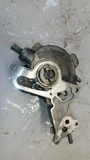 VOLKSWAGEN GOLF «IV» (1998) MOTORE POMPA A VUOTO USATO Da 1999 A 2003 [[268502]]