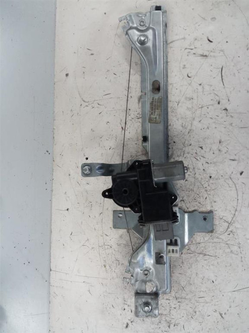 PEUGEOT 3008 «I» (2009) CRISTALLI ALZACRISTALLO PORTA POST. DX. USATO Da 2009 A 2013 [[243215]]