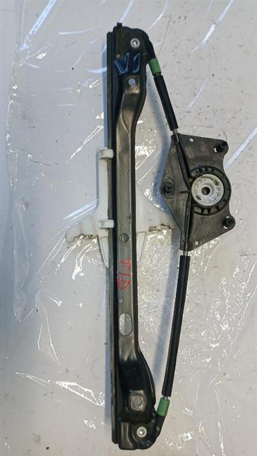 VOLKSWAGEN GOLF «V» (2004) CRISTALLI ALZACRISTALLO PORTA POST. DX. USATO Da 2003 A 2008 [[268848]]