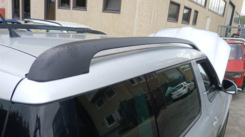 SKODA YETI (2010) LAMIERATI ESTERNI BARRA PORTAPACCHI TETTO DX. USATO Da 2009 A 2013 [[269078]]