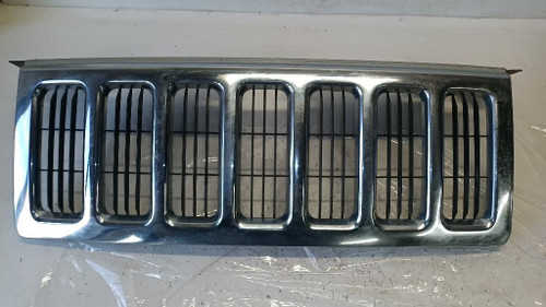 JEEP COMMANDER (2006) LAMIERATI ESTERNI GRIGLIA RADIATORE USATO Da 2005 in poi [[270188]]