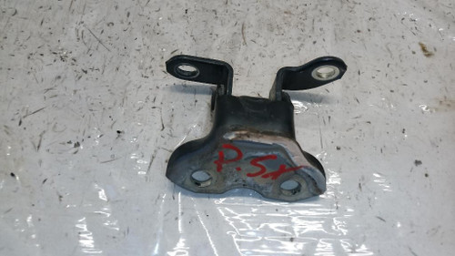 TOYOTA RAV 4 «III» (2006) LAMIERATI ESTERNI CERNIERA PORTA INF. POST. SX. USATO Da 2005 A 2008 [[270491]]