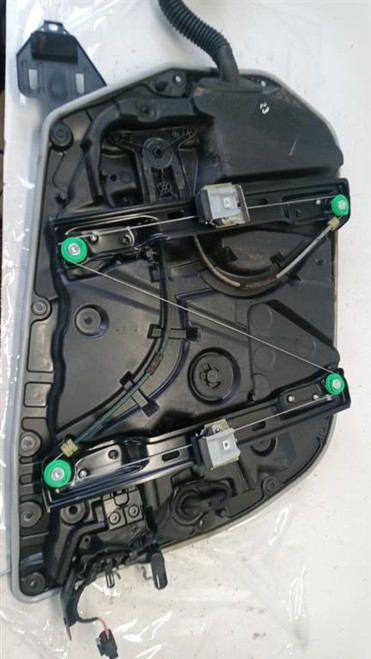 MERCEDES CLASSE C «S205» SW (2014) LAMIERATI ESTERNI ALZACRISTALLO PORTA ANT. DX. USATO Da 2014 A 2018 [[271033]]