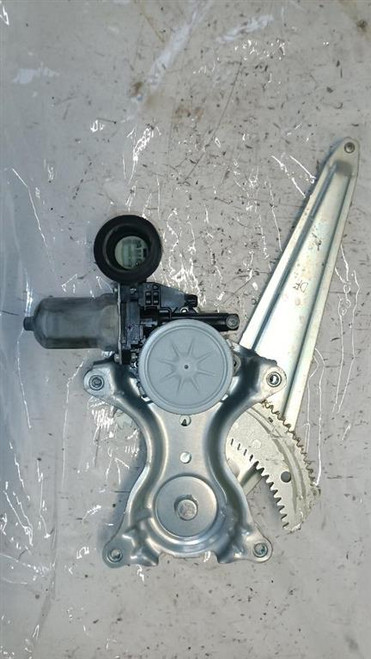 TOYOTA RAV 4 «IV» (2013) LAMIERATI ESTERNI ALZACRISTALLO PORTA POST. DX. USATO Da 2012 A 2015 [[271036]]