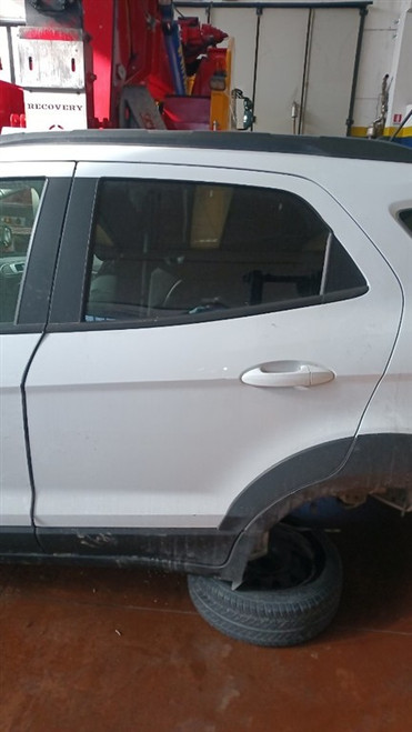 FORD ECOSPORT (2022) LAMIERATI ESTERNI PORTA POST. SX. USATO Da 2021 in poi [[271258]]