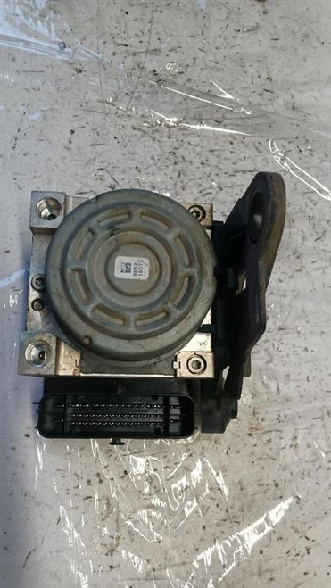 VOLKSWAGEN PASSAT «VII» VARIANT (2015) IMPIANTO FRENANTE ABS (GRUPPO) ANT. USATO Da 2014 A 2019 [[272306]]