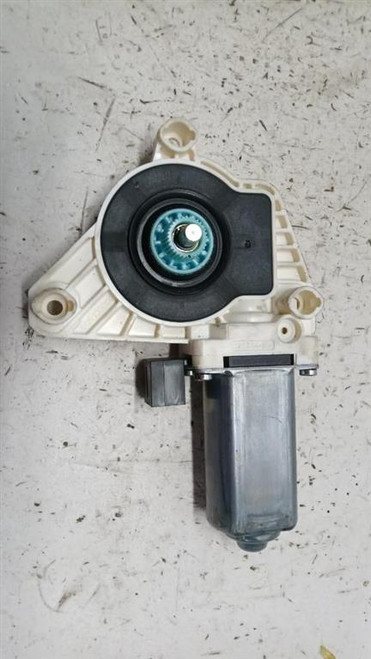 VOLKSWAGEN PASSAT «VII» VARIANT (2015) CRISTALLI MOTORINO ALZACRISTALLO PORTA ANT. SX. USATO Da 2014 A 2019 [[272347]]