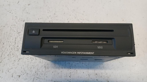 VOLKSWAGEN PASSAT «VII» VARIANT (2015) ALLESTIMENTI INTERNI UNITÀ AUTORADIO USATO Da 2014 A 2019 [[272420]]