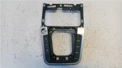 VOLKSWAGEN PASSAT «VII» VARIANT (2015) ALLESTIMENTI INTERNI PULSANTIERA MULTIFUNZIONE CONSOLE CENTRALE SX. USATO Da 2014 A 2019 [[272427]]