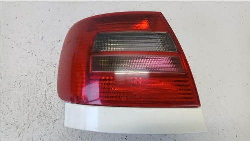 AUDI A4 «8D2» (1995) FANALERIA FANALE POST. SX. USATO Da 1996 A 2000 [[272402]]