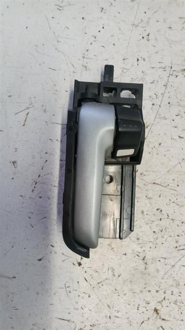 OPEL AGILA «B» (2008) ALLESTIMENTI INTERNI MANIGLIA PORTA INT. ANT. SX. USATO Da 2010 in poi [[272730]]