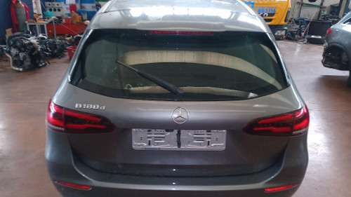 MERCEDES CLASSE B «W247» (2019) LAMIERATI ESTERNI PORTELLO POST. USATO Da 2018 in poi [[272886]]