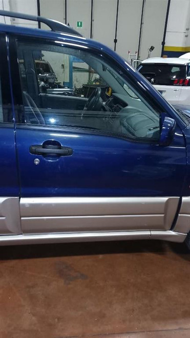 SUZUKI GRAND VITARA «I» (1998) LAMIERATI ESTERNI PORTA ANT. DX. USATO Da 2001 A 2003 [[274218]]