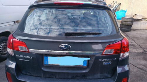 SUBARU OUTBACK «III» (2009) LAMIERATI ESTERNI PORTELLO POST. USATO Da 2009 in poi [[274467]]