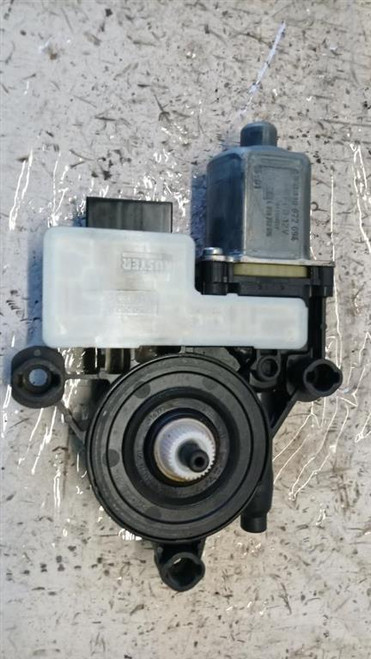 AUDI A3 «8VA» SPORTBACK (2012) CRISTALLI MOTORINO ALZACRISTALLO PORTA POST. DX. USATO Da 2012 A 2016 [[274546]]