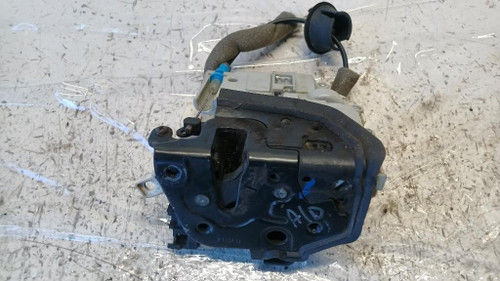 AUDI A3 «8VA» SPORTBACK (2012) LAMIERATI ESTERNI SERRATURA PORTA ANT. DX. USATO Da 2012 A 2016 [[274550]]