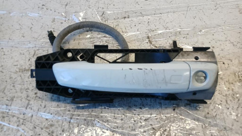 AUDI A3 «8VA» SPORTBACK (2012) LAMIERATI ESTERNI MANIGLIA PORTA EST. ANT. SX. USATO Da 2012 A 2016 [[274552]]