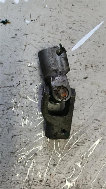 TOYOTA COROLLA VERSO «II» (2004) STERZO GIUNTO/CROCIERA STERZO INF. USATO Da 2005 in poi [[274884]]