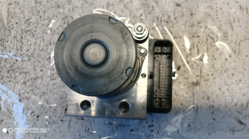 MERCEDES CLASSE CLA «C118» (2019) IMPIANTO FRENANTE ABS (GRUPPO) ANT. USATO Da 2019 A 2023 [[275309]]