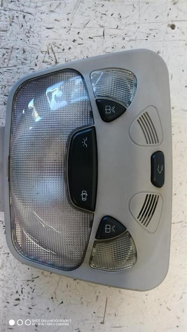 MERCEDES CLASSE C «S203» SW (2001) ALLESTIMENTI INTERNI LUCE DI CORTESIA ABITACOLO (ANT.) USATO Da 2003 A 2004 [[275485]]
