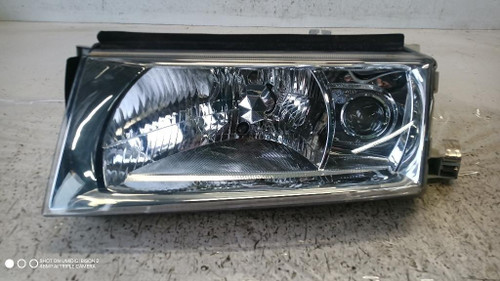 SKODA OCTAVIA «1U5» SW (1997) FANALERIA PROIETTORE ANT. SX. USATO Da 1999 A 2000 [[275767]]