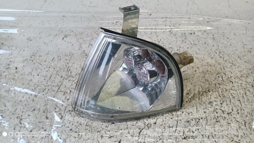 FANALE FRECCIA FRONTALE ANT. SX. USATO DAL 1999 AL 2000 SKODA OCTAVIA «1U5» SW (1997) 1U0953155B [[275769]]