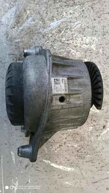 MERCEDES CLASSE E «C238» COUPÉ (2017) MOTORE SUPPORTO MOTORE SX. USATO Da 2016 in poi [[275922]]