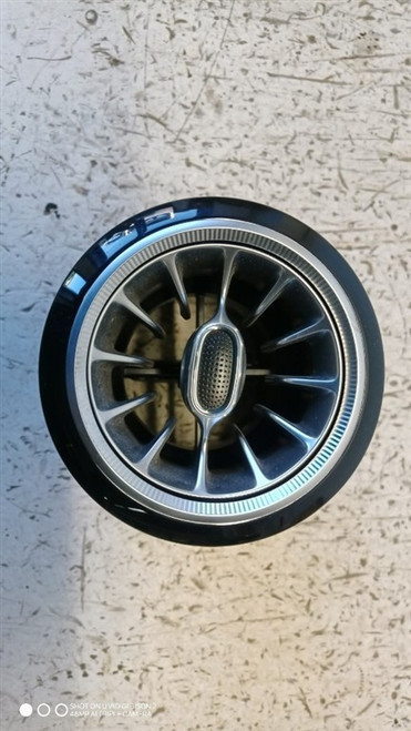 MERCEDES CLASSE E «C238» COUPÉ (2017) ALLESTIMENTI INTERNI GRIGLIA CONDOTTO ARIA CRUSCOTTO ANT. DX. USATO Da 2016 in poi [[275990]]