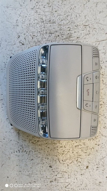 MERCEDES CLASSE E «C238» COUPÉ (2017) ALLESTIMENTI INTERNI LUCE DI CORTESIA ABITACOLO USATO Da 2016 in poi [[275994]]