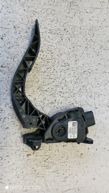 AUDI A4 «8K5» AVANT (2008) SCARICO E INIEZIONE PEDALE ACCELERATORE USATO Da 2008 A 2012 [[276170]]