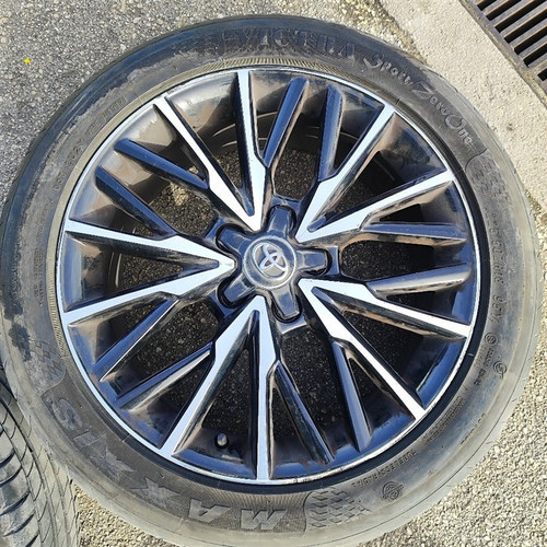 TOYOTA C-HR (2016) LAMIERATI ESTERNI CERCHIO RUOTA ANT. DX. USATO Da 2016 A 2019 [[276475]]