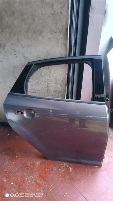 FORD FOCUS «IV»  (2011) LAMIERATI ESTERNI PORTA POST. DX. USATO Da 2011 A 2014 [[276581]]