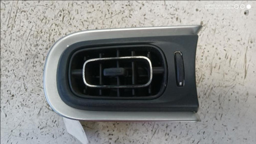 CITROEN C3 «III» (2016) ALLESTIMENTI INTERNI GRIGLIA CONDOTTO ARIA CRUSCOTTO ANT. SX. USATO Da 2016 A 2020 [[276725]]