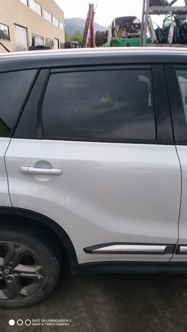 SUZUKI VITARA «II» (2015) LAMIERATI ESTERNI PORTA POST. DX. USATO Da 2015 A 2018 [[277415]]