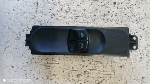 MERCEDES SPRINTER «III» (2013) IMPIANTO ELETTRICO INTERRUTTORE ALZACRISTALLI ANT. SX. USATO Da 2016 in poi [[277074]]