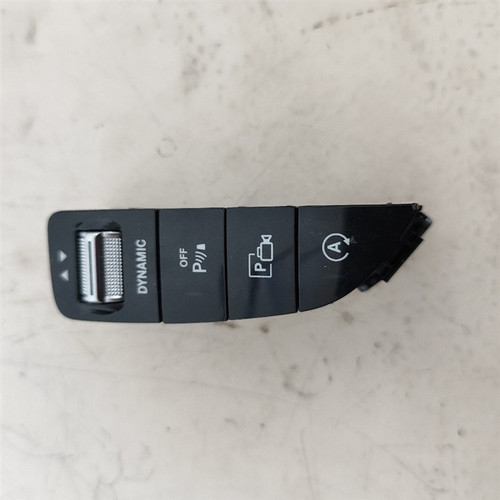 MERCEDES CLASSE C «S205» SW (2018) ALLESTIMENTI INTERNI PULSANTIERA MULTIFUNZIONE CONSOLE CENTRALE SX. USATO Da 2018 in poi [[277843]]