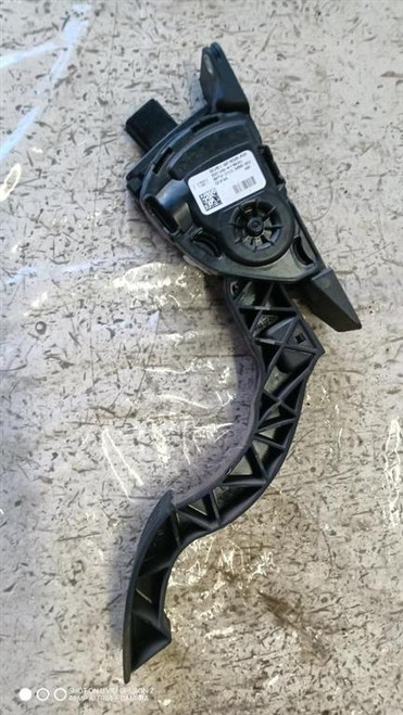 FORD FOCUS «IV»  (2011) SCARICO E INIEZIONE PEDALE ACCELERATORE USATO Da 2011 A 2014 [[276769]]