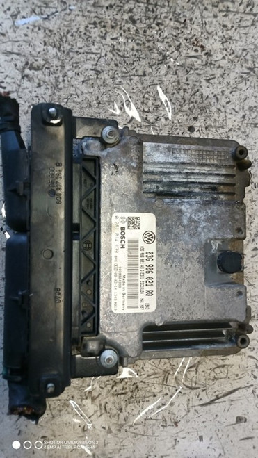 VOLKSWAGEN PASSAT «V» VARIANT (2005) SCARICO E INIEZIONE CENTRALINA INIEZIONE USATO Da 2005 A 2010 [[278184]]