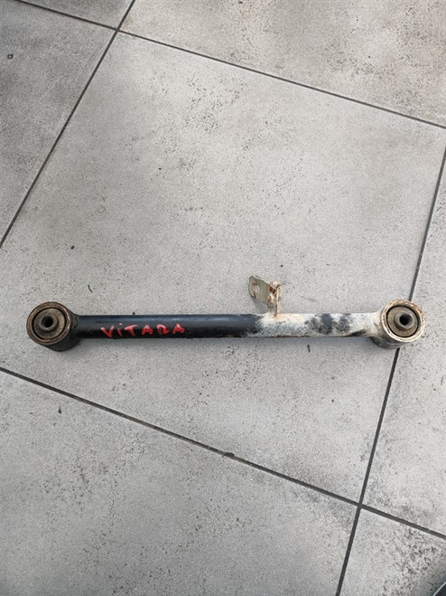 SUZUKI VITARA «I» (1989) ASSALE BRACCIO OSCILLANTE INF. POST. DX. USATO Da 1991 A 1998 [[278694]]