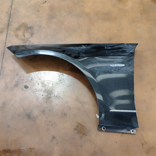 MERCEDES CLASSE E «W212» (2009) LAMIERATI ESTERNI PARAFANGO ANT. SX. USATO Da 2009 A 2012 [[278826]]