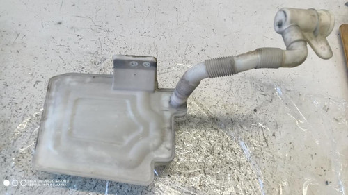 VOLKSWAGEN GOLF «VI» (2009) CRISTALLI VASCHETTA TERGICRISTALLI USATO Da 2008 A 2012 [[278701]]