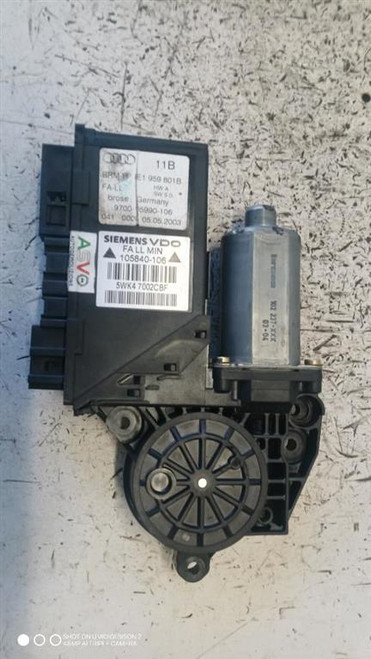 AUDI A4 «8E2» (2001) CRISTALLI MOTORINO ALZACRISTALLO PORTA ANT. SX. USATO Da 2001 A 2004 [[278938]]