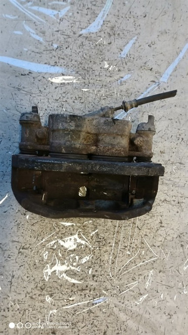 NISSAN CABSTAR «F24M» (2006) IMPIANTO FRENANTE PINZA FRENO ANT. SX. USATO Da 2006 A 2013 [[276913]]