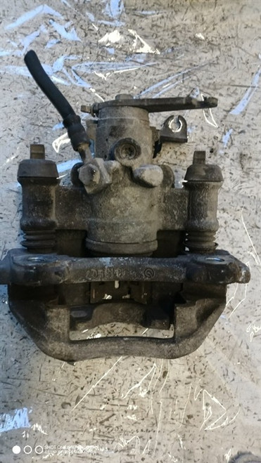 NISSAN CABSTAR «F24M» (2006) IMPIANTO FRENANTE PINZA FRENO POST. DX. USATO Da 2006 A 2013 [[276916]]