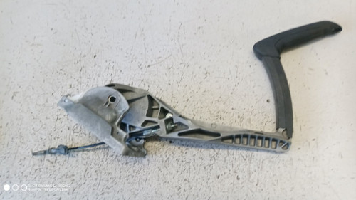 FORD FOCUS «IV»  (2011) ALLESTIMENTI INTERNI LEVA FRENO A MANO POST. USATO Da 2011 A 2014 [[277375]]