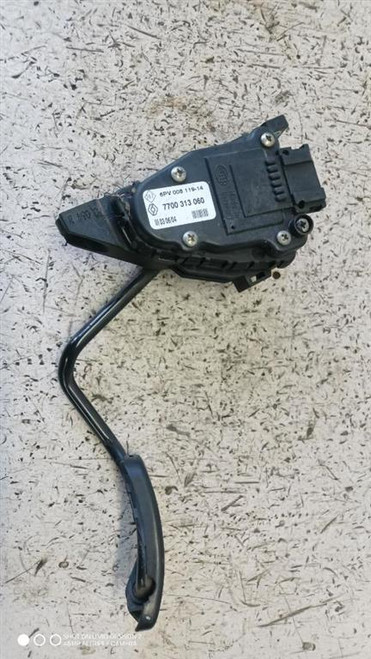 RENAULT TRAFIC «III» (2001) SCARICO E INIEZIONE PEDALE ACCELERATORE USATO [[279709]]