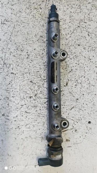TOYOTA YARIS (FRANCE ) «II» (2006) SCARICO E INIEZIONE DISTRIBUTORE CARBURANTE (FLAUTO) USATO Da 2005 A 2009 [[279855]]